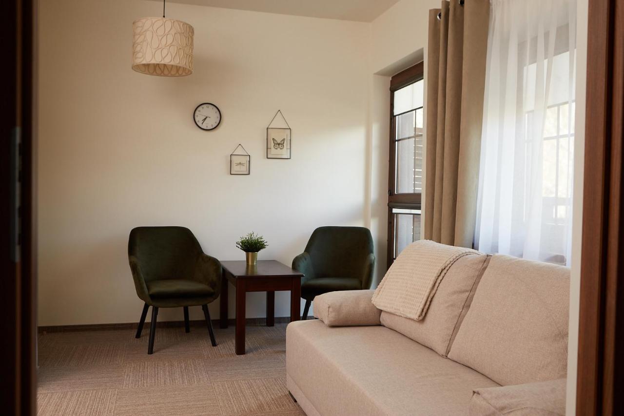 Karczma Karnasow Hotell Cisna Exteriör bild